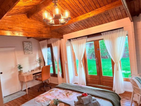 Blissful Wooden Haven - complete place is yours 5 min drive or train from parramatta